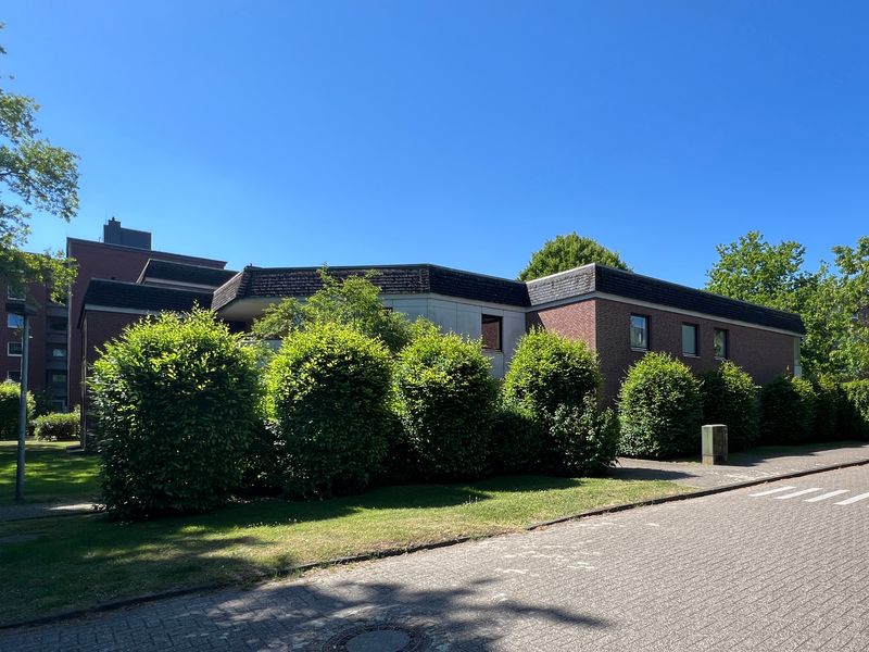 Wohnen ab 60! Frei ab 16.09.2026! 2-Zimmer-Wohnung mit WBS für 60m² mit Loggia und Badewanne in Ever